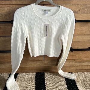 Urban Outfitters Cropped sweater
